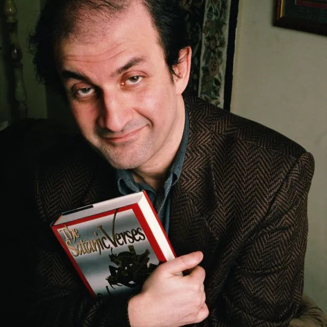 سلمان رشدي آيات شيطانية PDF