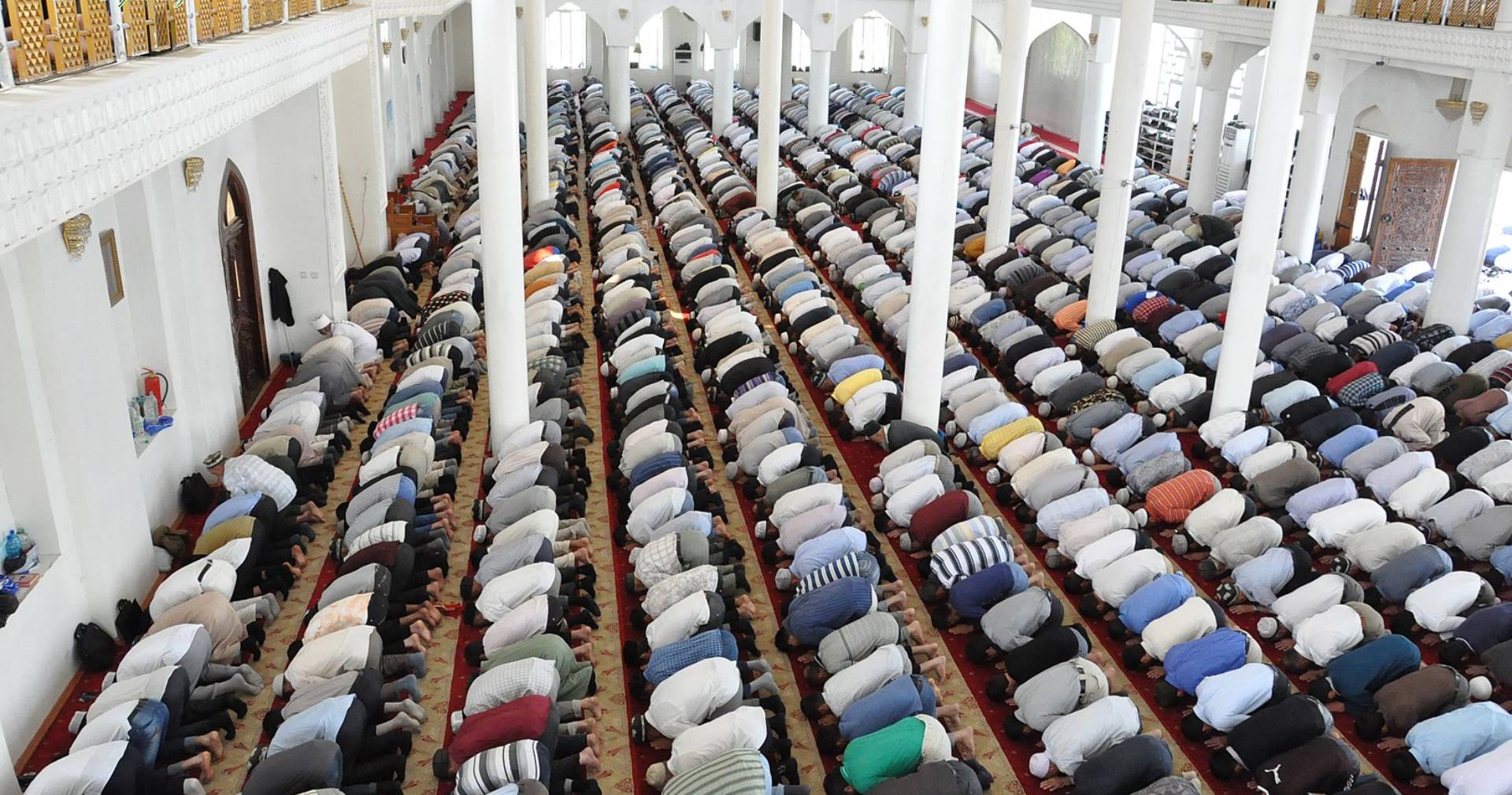 هل تجوز صلاة الجمعة في غير المسجد