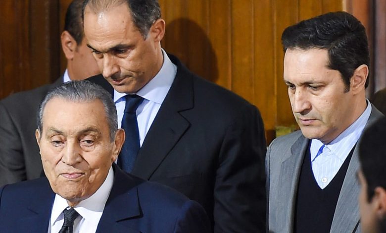 سبب خلاف علاء مبارك والنائب المصري مصطفى بكري