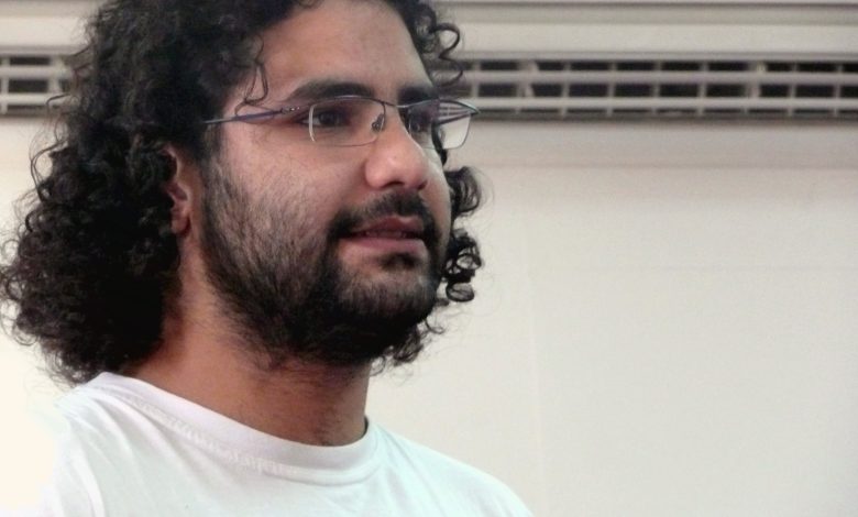 ما هي قضية علاء عبد الفتاح